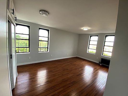 5th image of 596 Edgecombe Ave #6PHJ