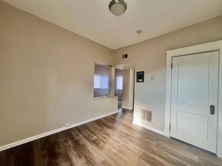 300 Belgrade Ave #401 — Photo 18