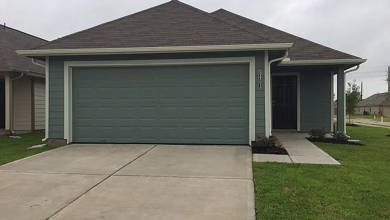 5451 Latta Plantation Dr