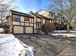 690 Forest Rd #501, West Haven, CT 06516
