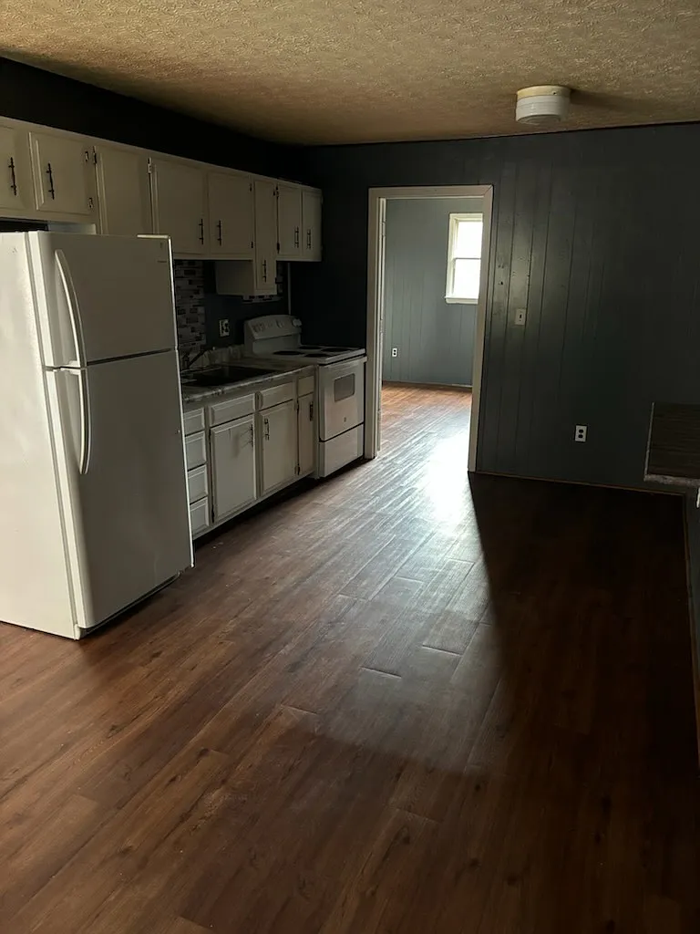 100 Holiday Hills Rd — Photo 4
