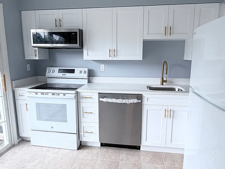 12 Hallview Ct — Photo 7