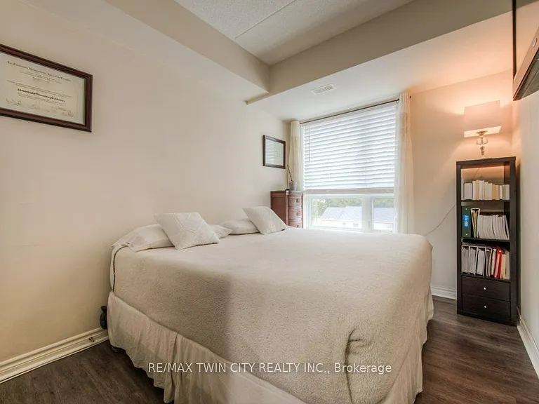 1280 Gordon St #305 — Photo 9