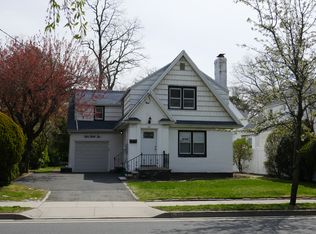 535 Woodfield Rd, West Hempstead, NY 11552