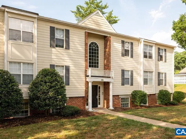 1223 Villa Ln Unit A, Charlottesville, VA 22903