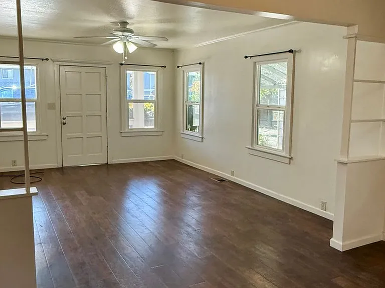 1570 Nord Ave — Photo 4