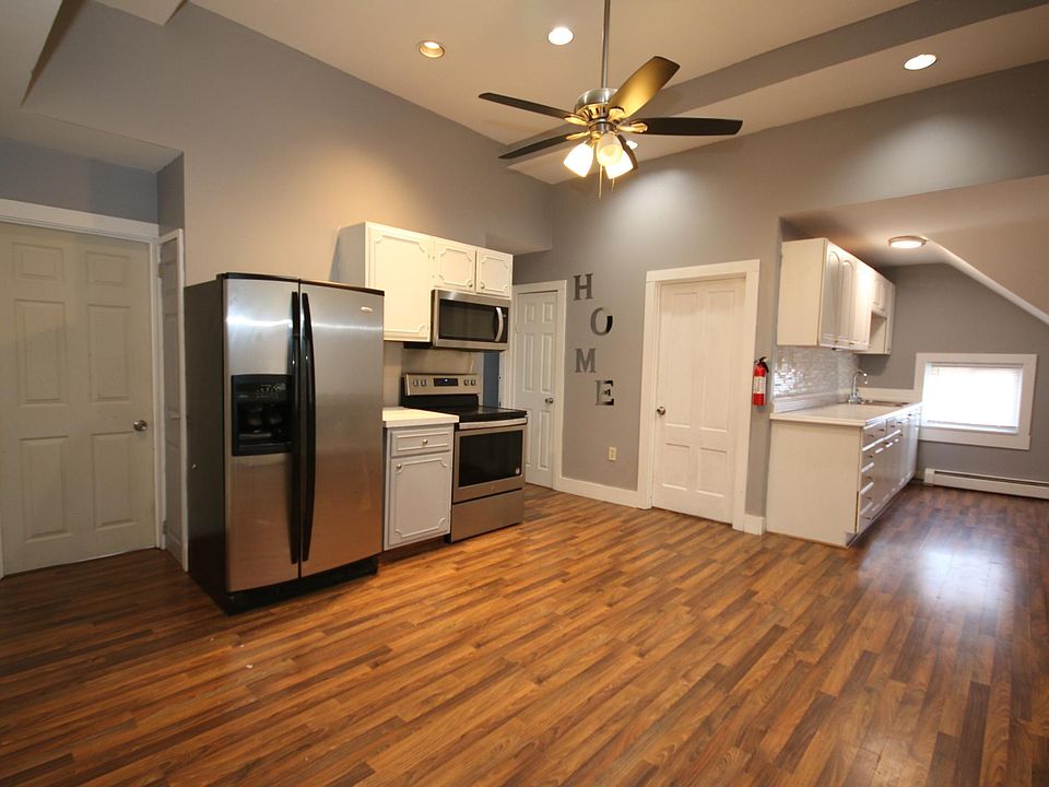 1st image of 177 Railroad St #3