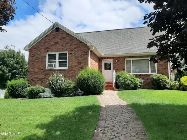 734 N Beech St, Ebensburg, PA 15931