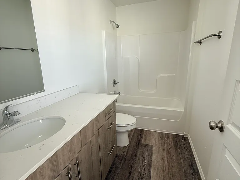 1764 S Razorback Rd — Photo 6