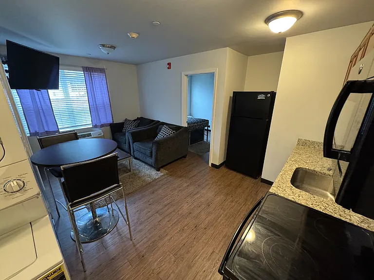 150 Eyer St #101 — Photo 8