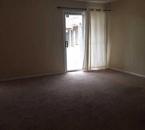 3rd image of 8413 Woodland Manor Dr