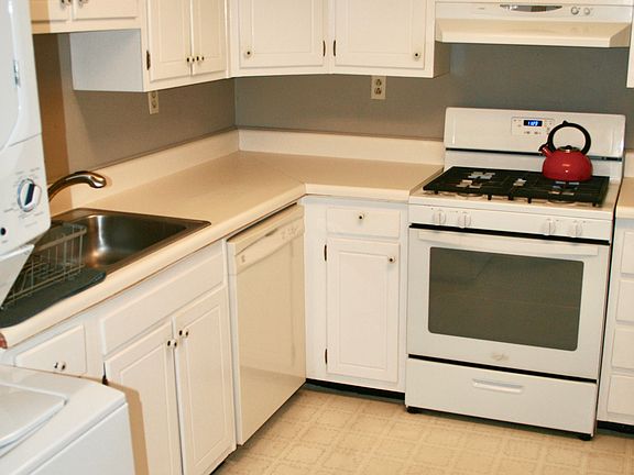 2nd image of 3636 Taliluna Ave APT 117