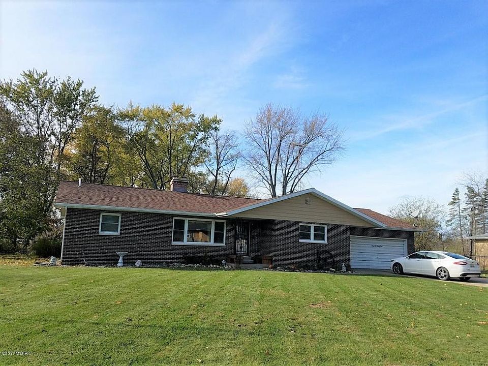 1st image of 2588 Woodley Dr