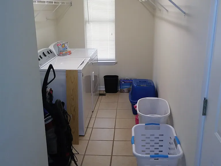 2353 Crescent Club Dr — Photo 7