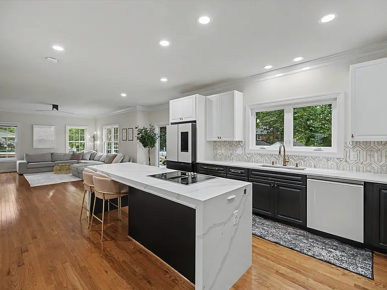 509 S Highland St — Photo 4