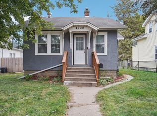 4030 Thomas Ave N, Minneapolis, MN 55412