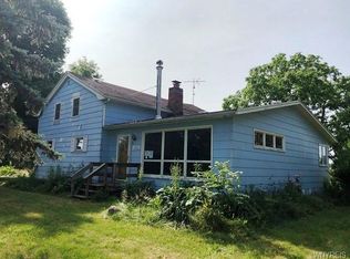 12282 Porter Rd, Medina, NY 14103