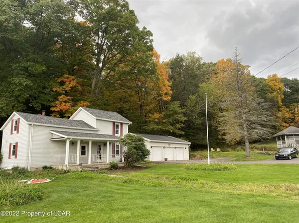 1480 Lower Demunds Rd, Dallas, PA 18612