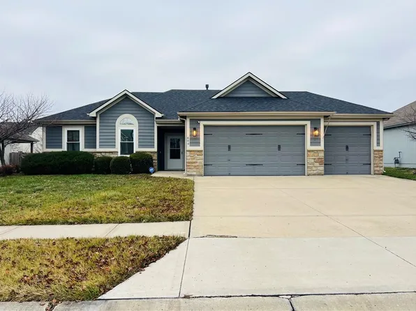 800 NW Green Dr, Grain Valley, MO 64029