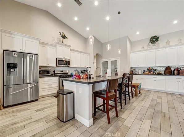 7861 El Cerrito Ave, Hesperia, CA 92345