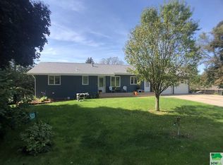 5228 Crest Dr, Cherokee, IA 51012