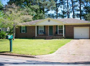 2221 Cecille Dr SW, Huntsville, AL 35803