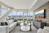 Ave at Port Imperial 305-1405-001