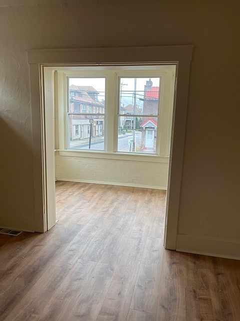 1st image of 1502 Kelton Ave #11308793