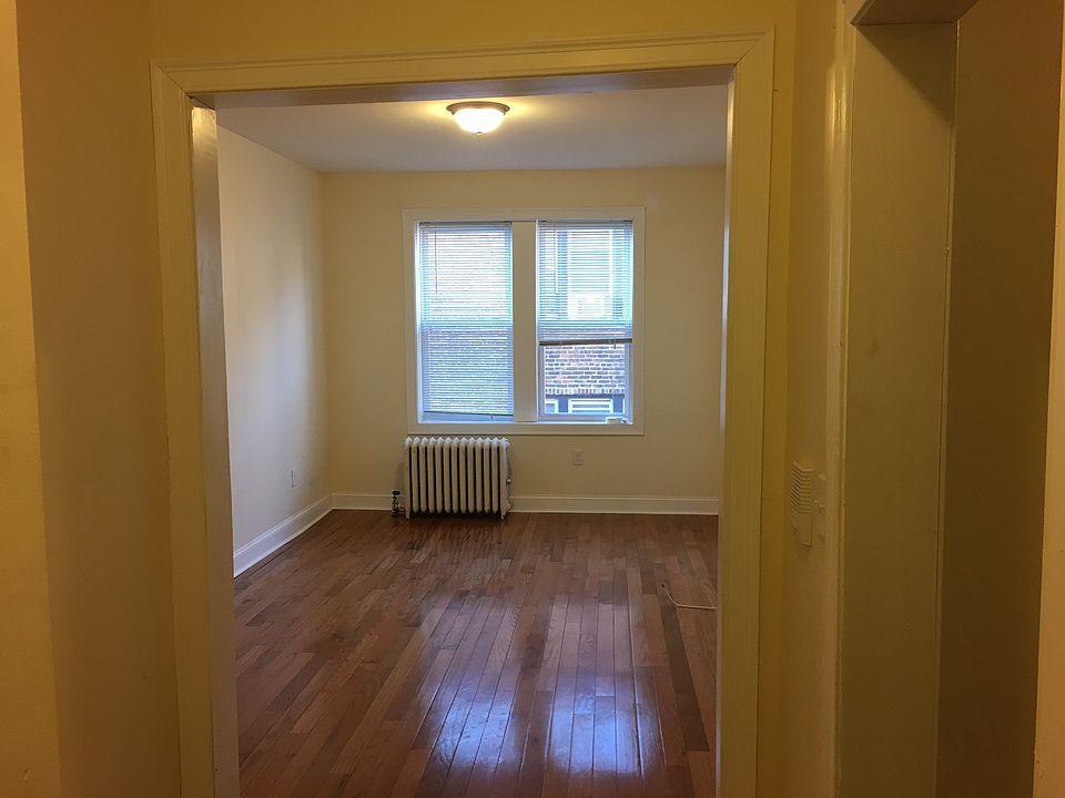 2nd image of 238 Garfield Ave APT 5