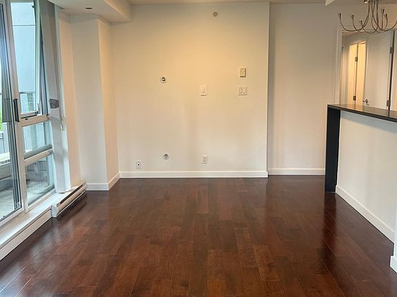 3rd image of 980 Cooperage Way #306