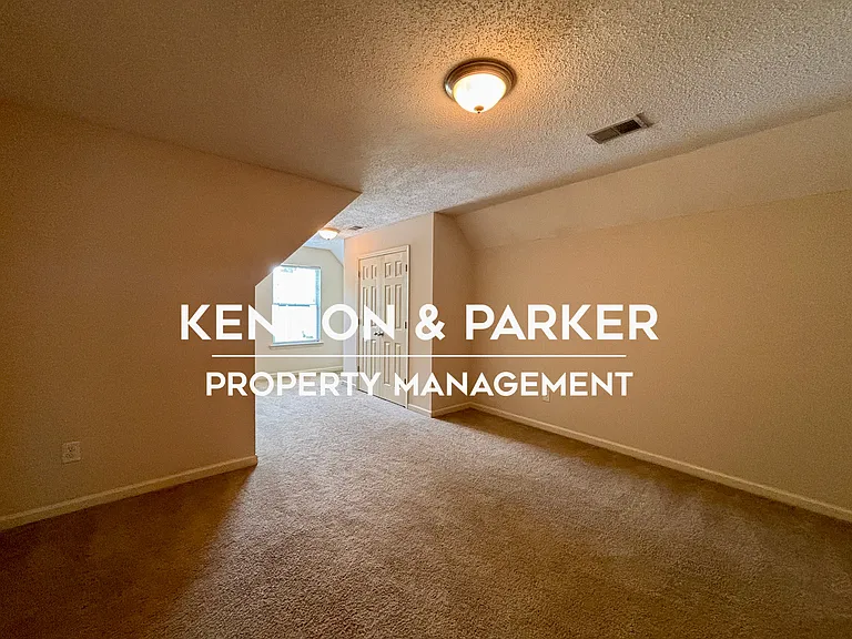 108 Blue Spruce Dr — Photo 22