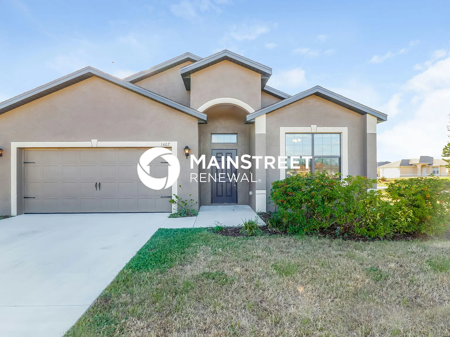 1402 SW 18th Pl — Photo 1