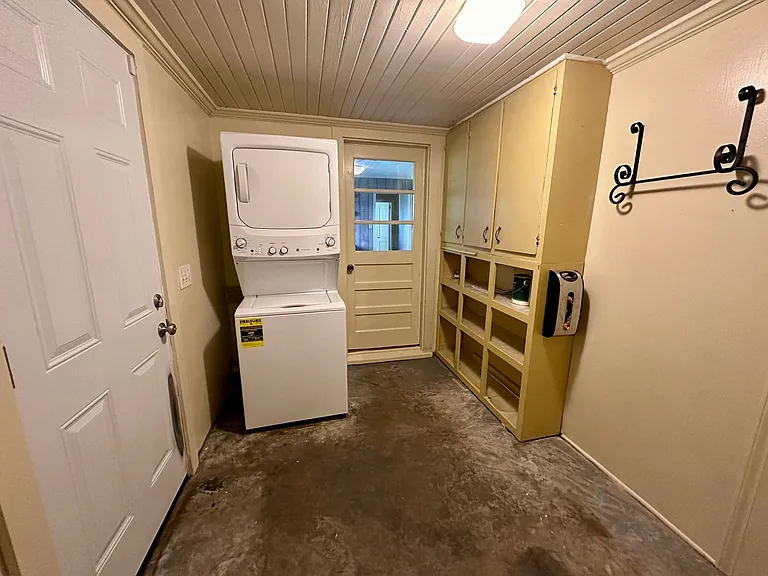5909 George King Rd — Photo 16