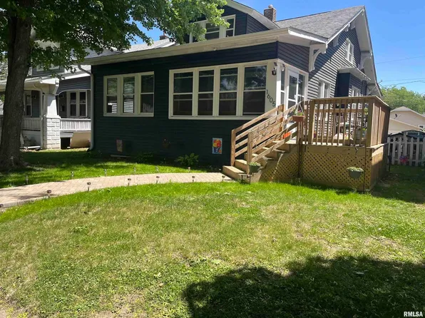 1605 29th St, Rock Island, IL 61201