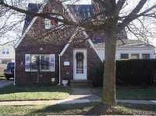 16 Flint Ave, Hempstead, NY 11550