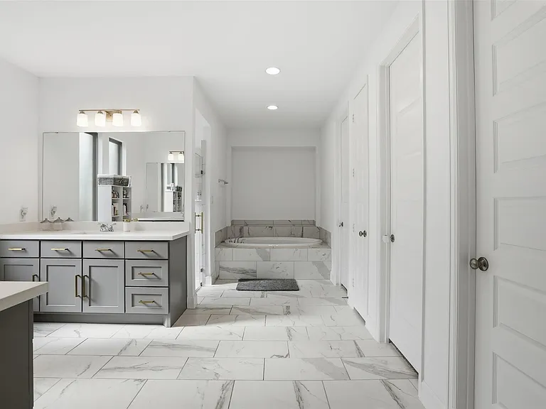 24719 Hibiscus Garden Way — Photo 13