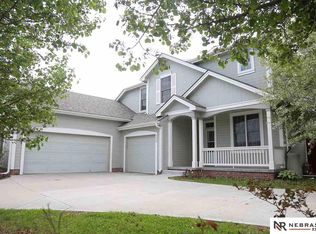 4605 Victoria Ave, Papillion, NE 68133
