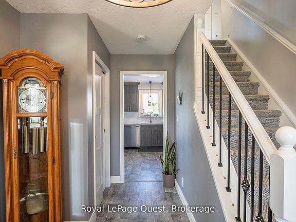 5th image of 2070 Hawley Rd