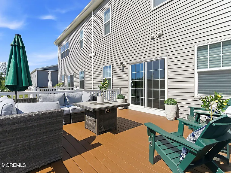 1402 Journey Ave — Photo 43