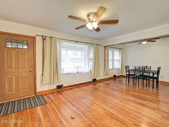 3rd image of 9311 Ponder Ln