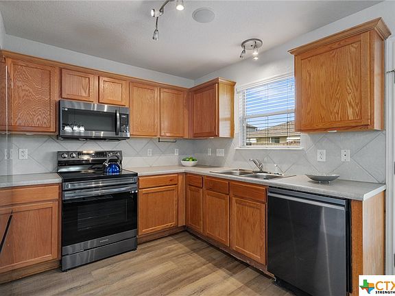 5th image of 4811 Causeway Ct