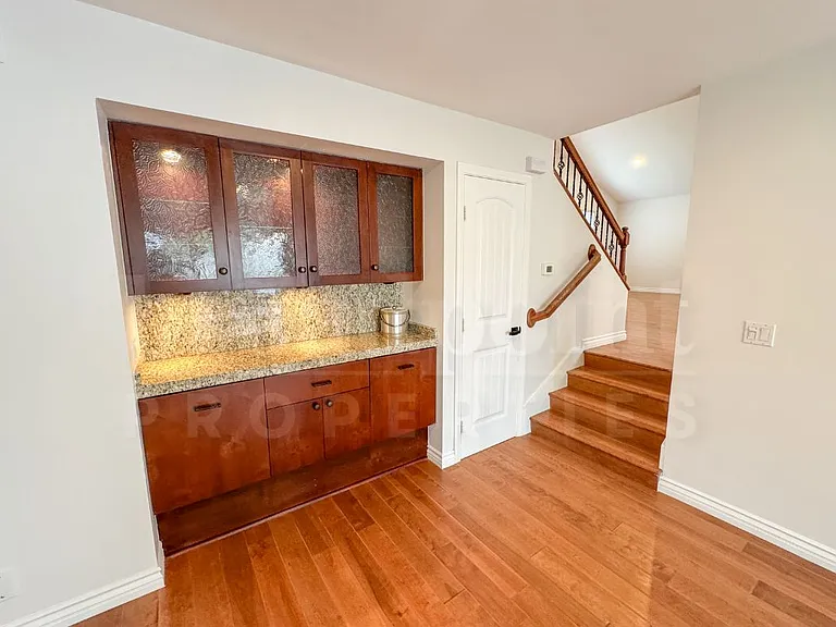 203 Chapalita Dr — Photo 9