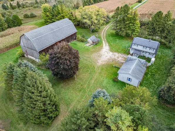 9916 Sherman ROAD, Cedarburg, WI 53012