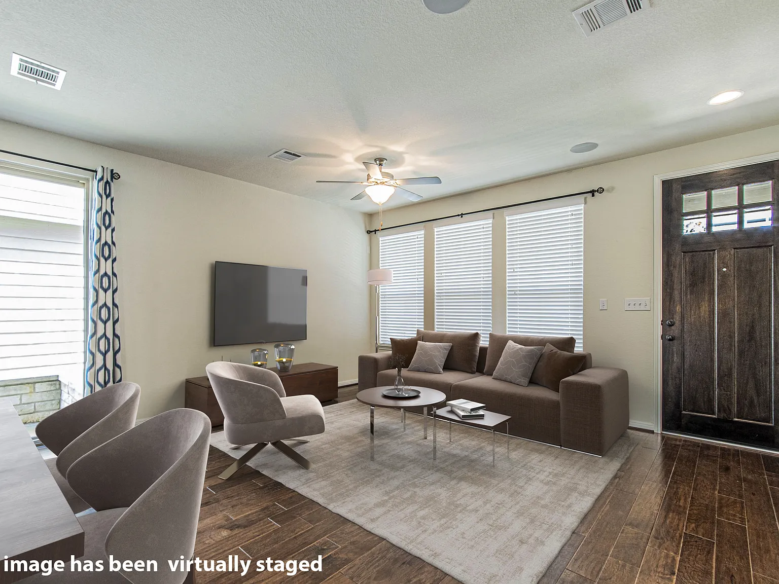 133 Buckthorn Dr — Photo 3