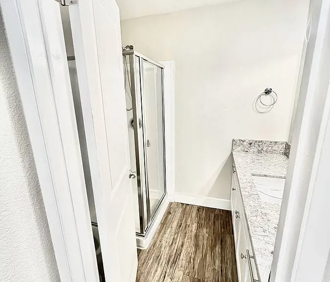 33 Hayward Ave #108 — Photo 10