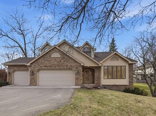 76 Marcin Hl, Burnsville, MN 55337