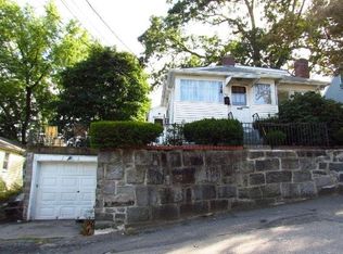 44 Beacon St, Dedham, MA 02026