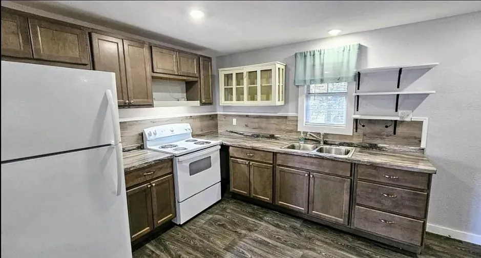 5250 Oakwood Drive - 1 — Photo 4