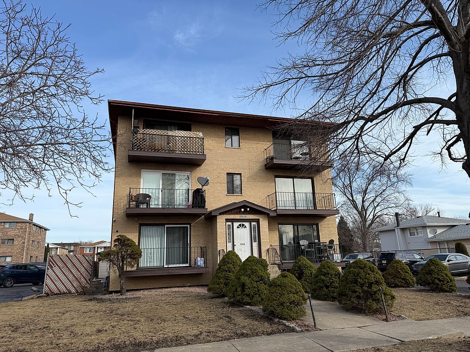 1st image of 7928 W 90th St APT 2E