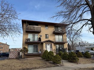 7928 W 90th St APT 2E, Hickory Hills, IL 60457